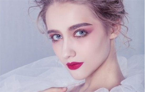 激光去黑眼圈效果，黑眼圈怎么去除，消除黑眼圈，黑眼圈的维持时间，