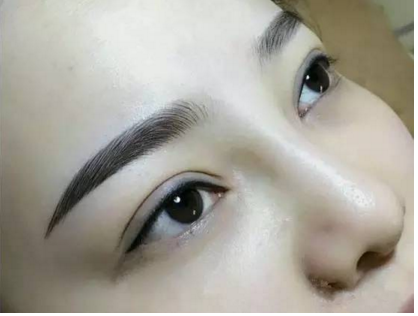 纹眉后的护理该如何做,绣眉效果