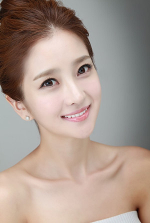 吸脂祛眼袋手术后的恢复时间