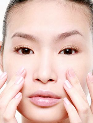 激光祛眼袋手术后的护理