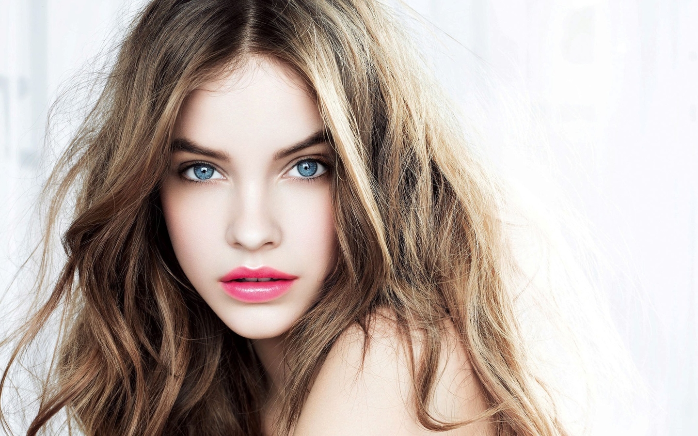 眉间纹该怎么办，激光除皱，美容祛皱，激光去眉间纹的价格，激光去眉间纹的效果，激光除皱术，激光除皱磨皮，微创除皱方式，