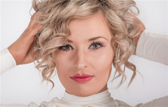 祛除眼袋最好的方法