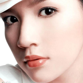 上眼睑下垂的矫正方法