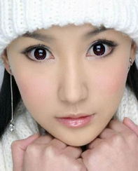 祛眼袋手术后的注意事项