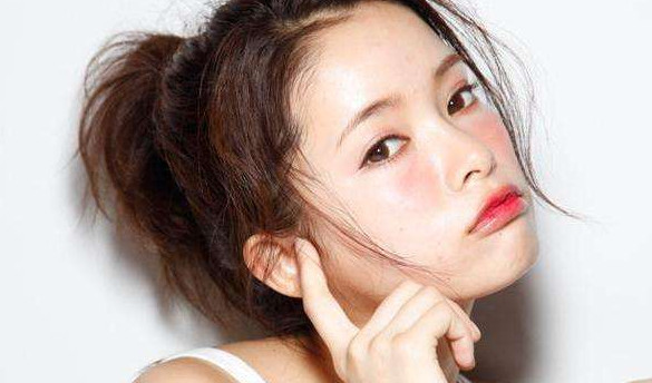 去眼袋手术会不会留疤痕