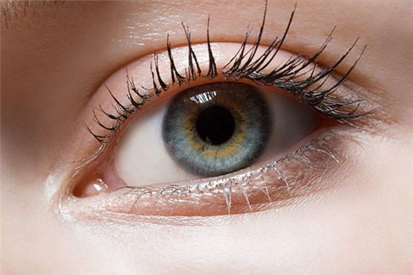 割双眼皮好还是埋线好