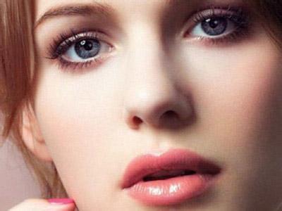 开眼角手术风险  开眼角开得越大越美吗