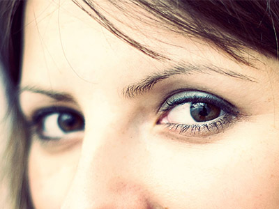 开内眼角好还是开外眼角好？