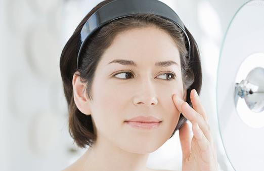 激光治疗黑眼圈