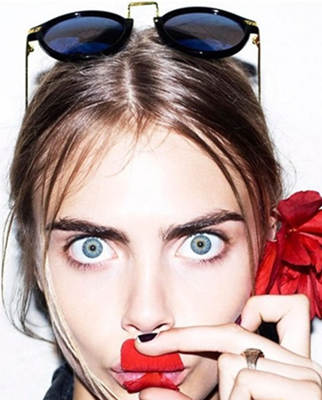 英国名模卡拉·迪瓦伊