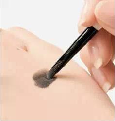 怎样画开眼角妆