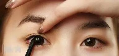 怎么画开眼角妆