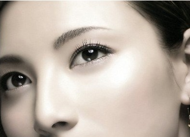 割双眼皮能吃鸡肉吗