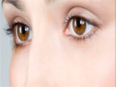 眼部整形之后该如何护理