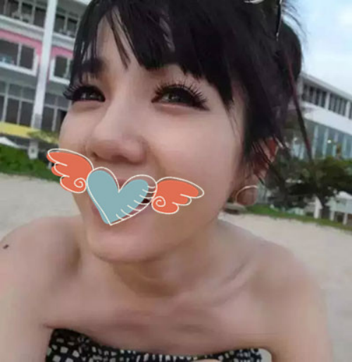 不夸张 这位MM丰卧蚕后真的超甜美!