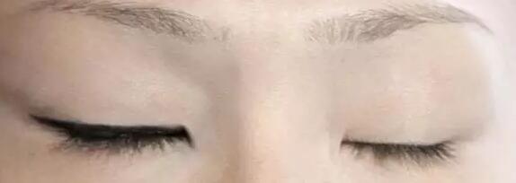 怎么画开眼角妆